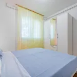 Garden Apartment *